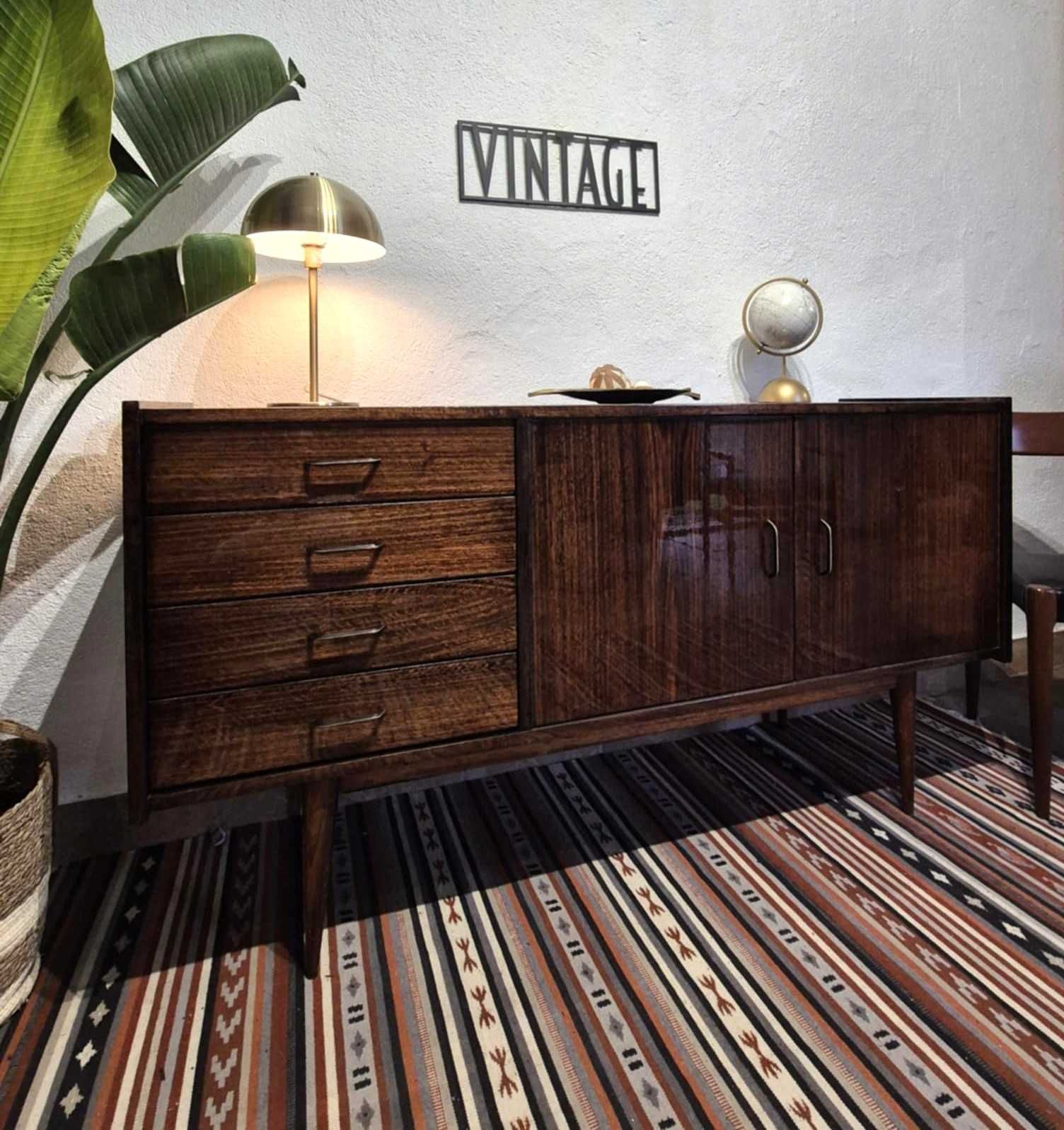 Aparador / Cômoda / Sideboard / Vintage / Olaio / Móvel / Louceiro