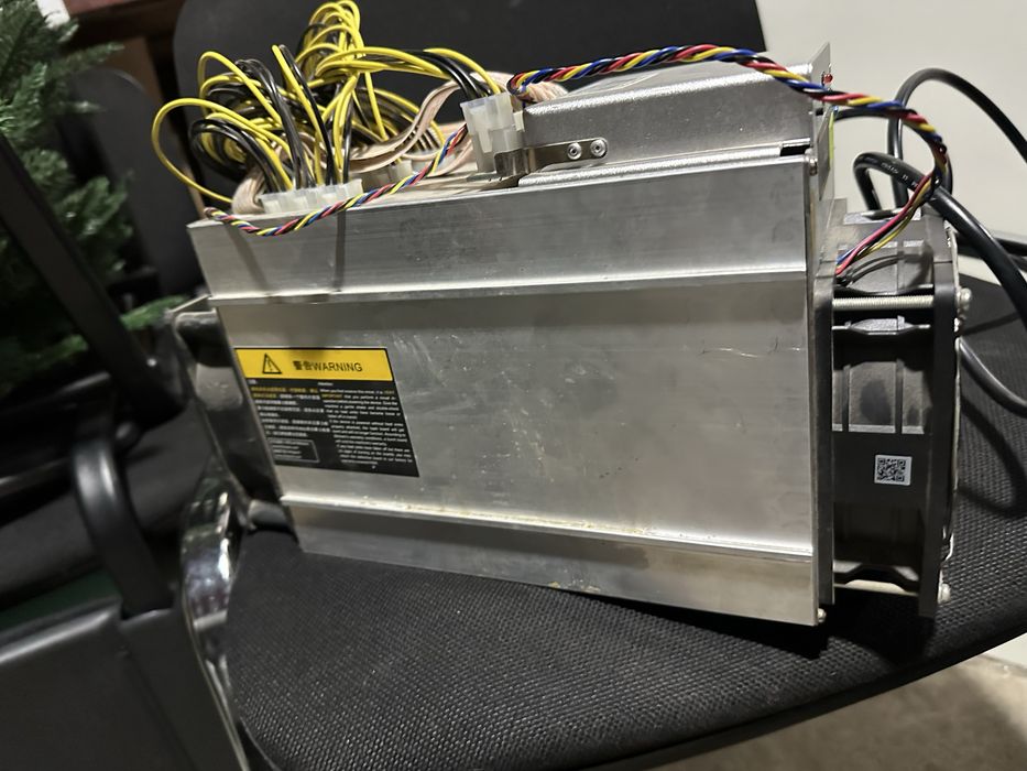 Bitmain Antminer D3