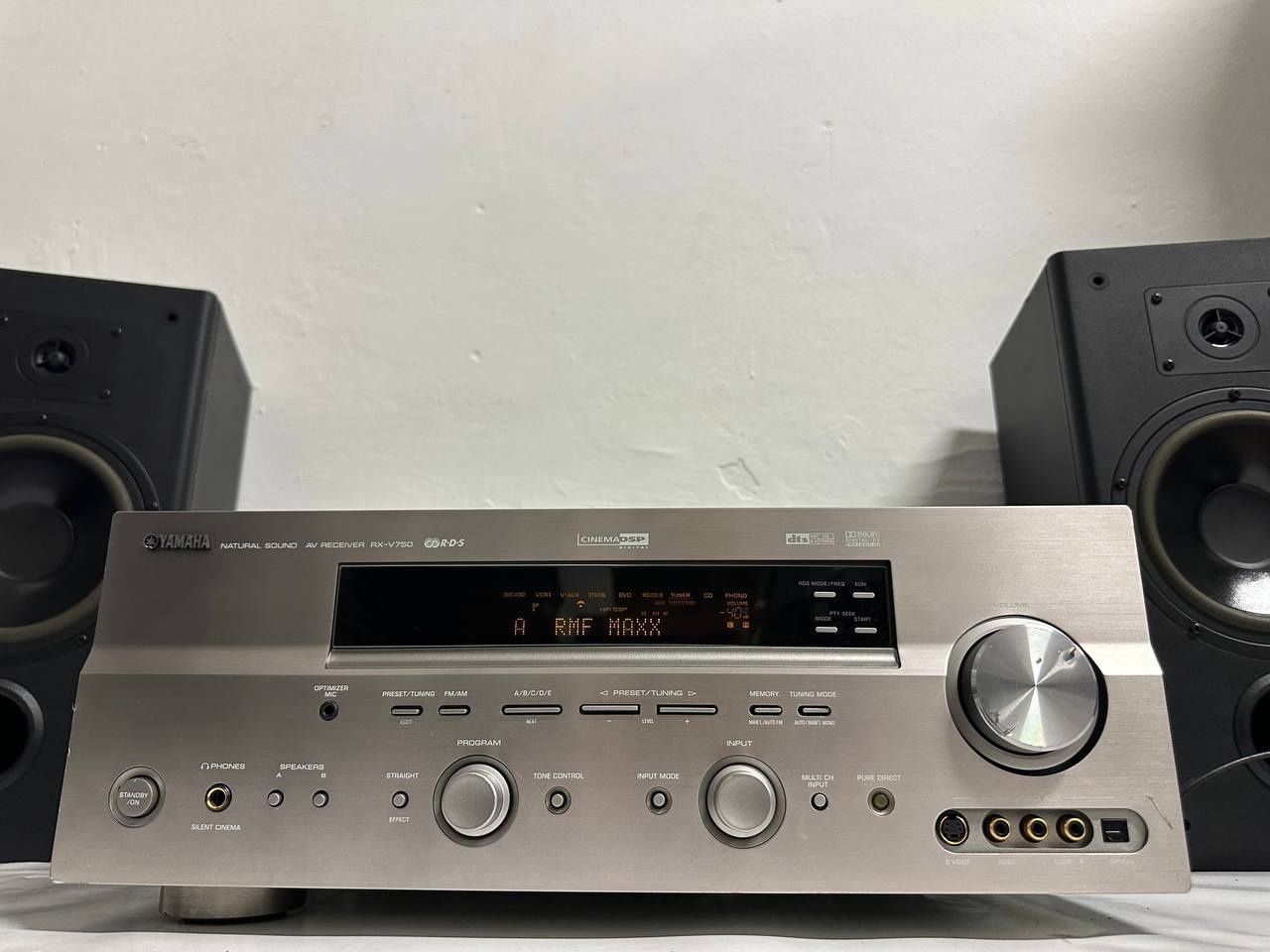 7.1 Amplituner Yamaha rx v 750, 7*130 Watt.