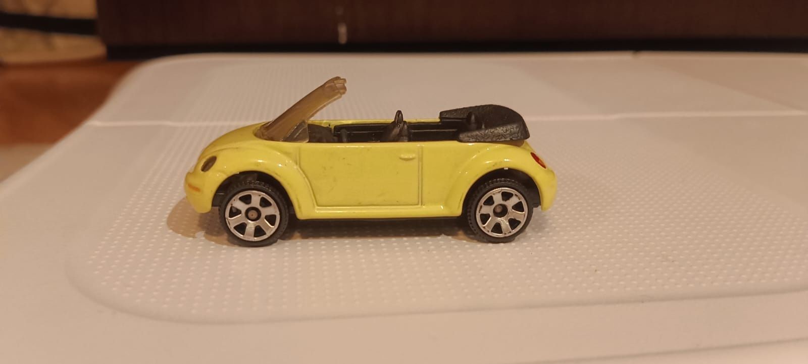 Matchbox VW Beetle convertible 1999 rok
