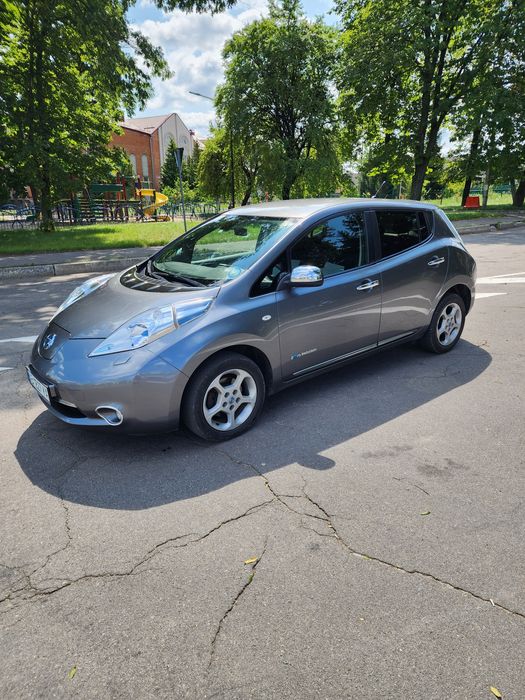 Nissan LEAF 24 kWh 2014