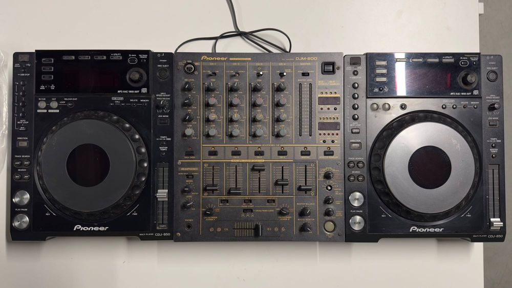 Pack Profissional PIONEER  2 x CDJ-850 + Mesa Mistura DJM-600