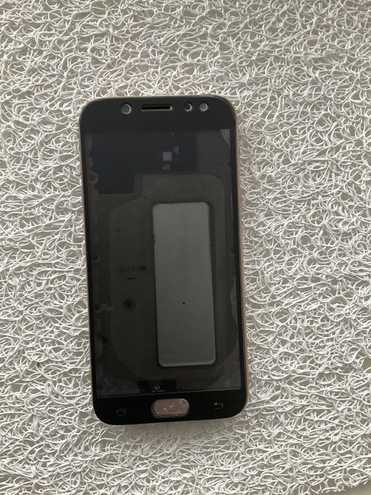Самсунг j530