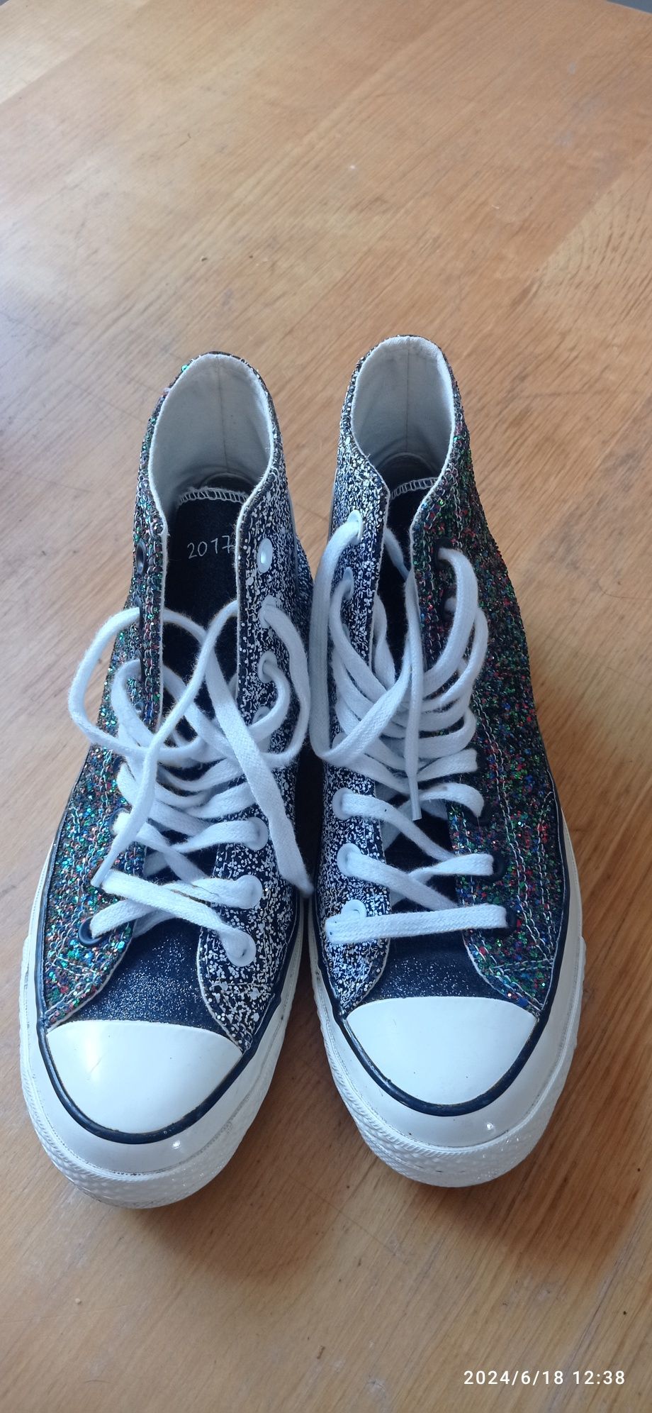 Conversy jak nowe 40