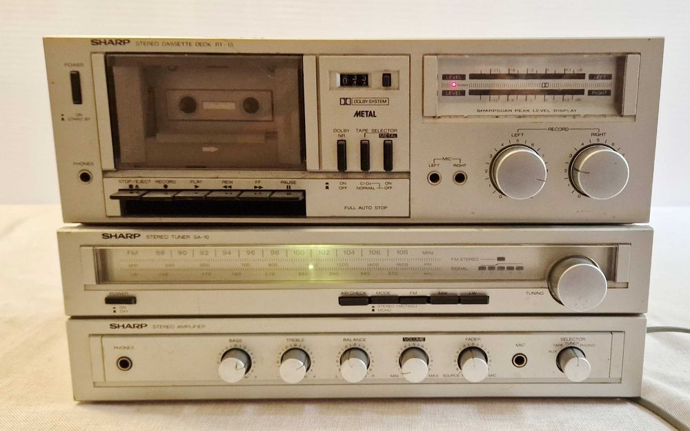 Wieża Sharp Magnetofon RT-10H i Amplituner SA-10H z głośnikami CP-N50H