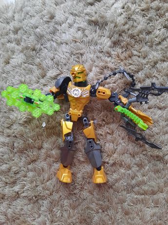 LEGO bionicle roboty
