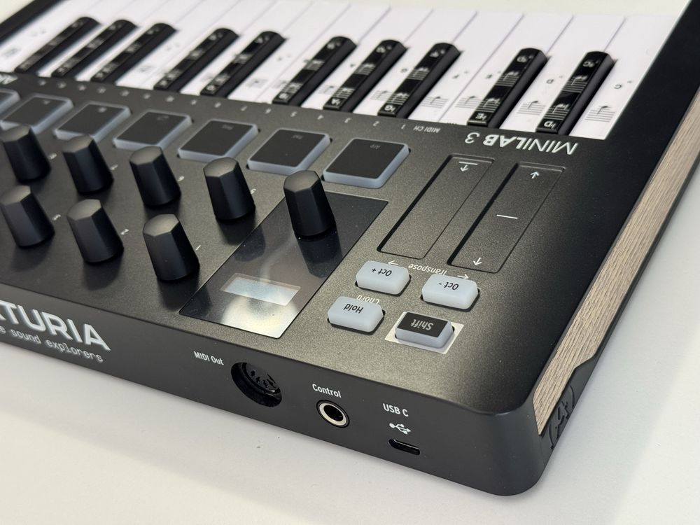 Arturia MiniLab 3 – Controlador MIDI USB – Como Novo