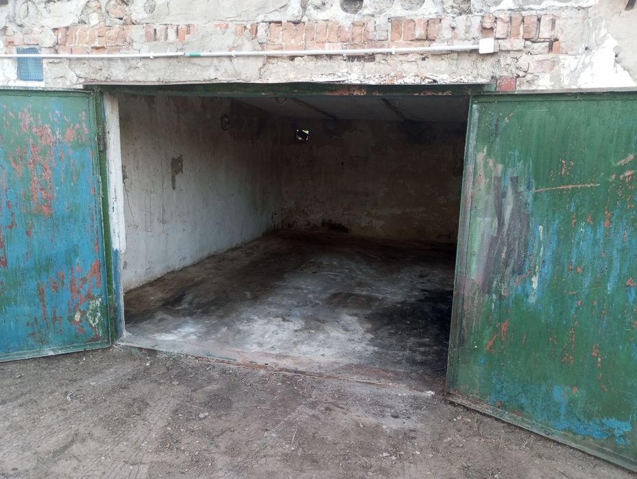 Продам гараж навпроти ПЕС