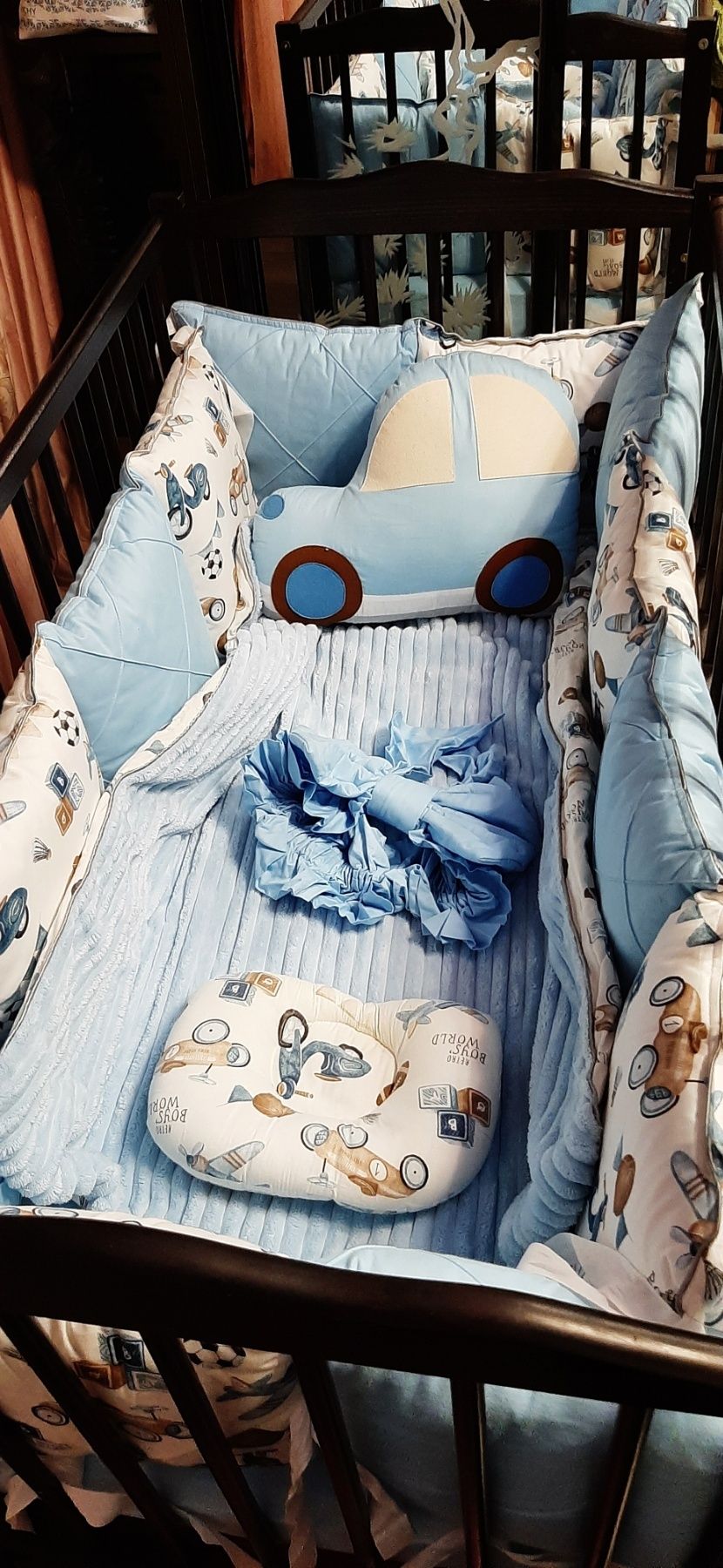 Дитяче ліжко, повний комплект.