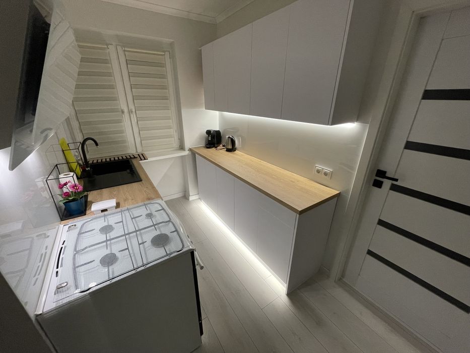 Nowoczesny Apartament na doby!! Klimatyzacja,Pełne wyposażenie,1-4osób