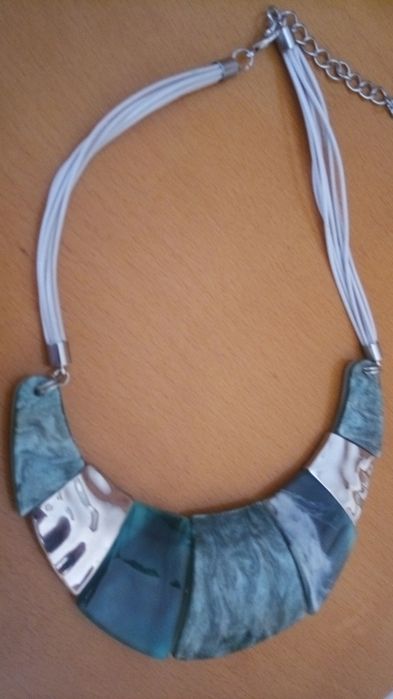 Colar em madrepérola