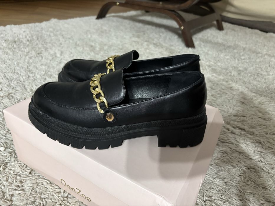 Sprzedam buty damskie DeeZee