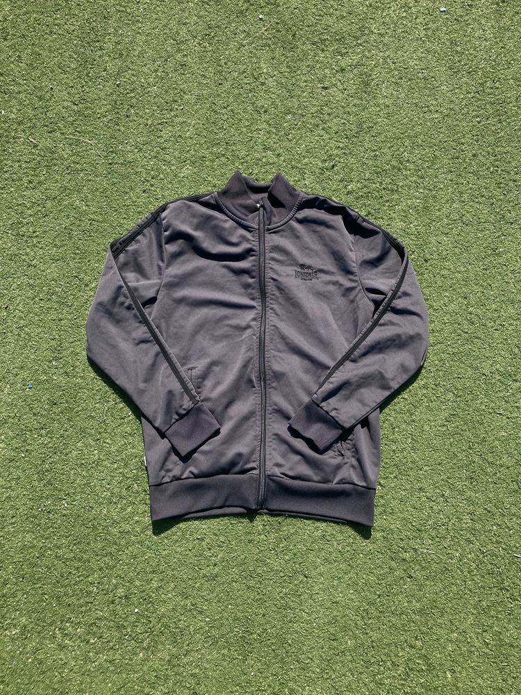 Олімпійка Lonsdale