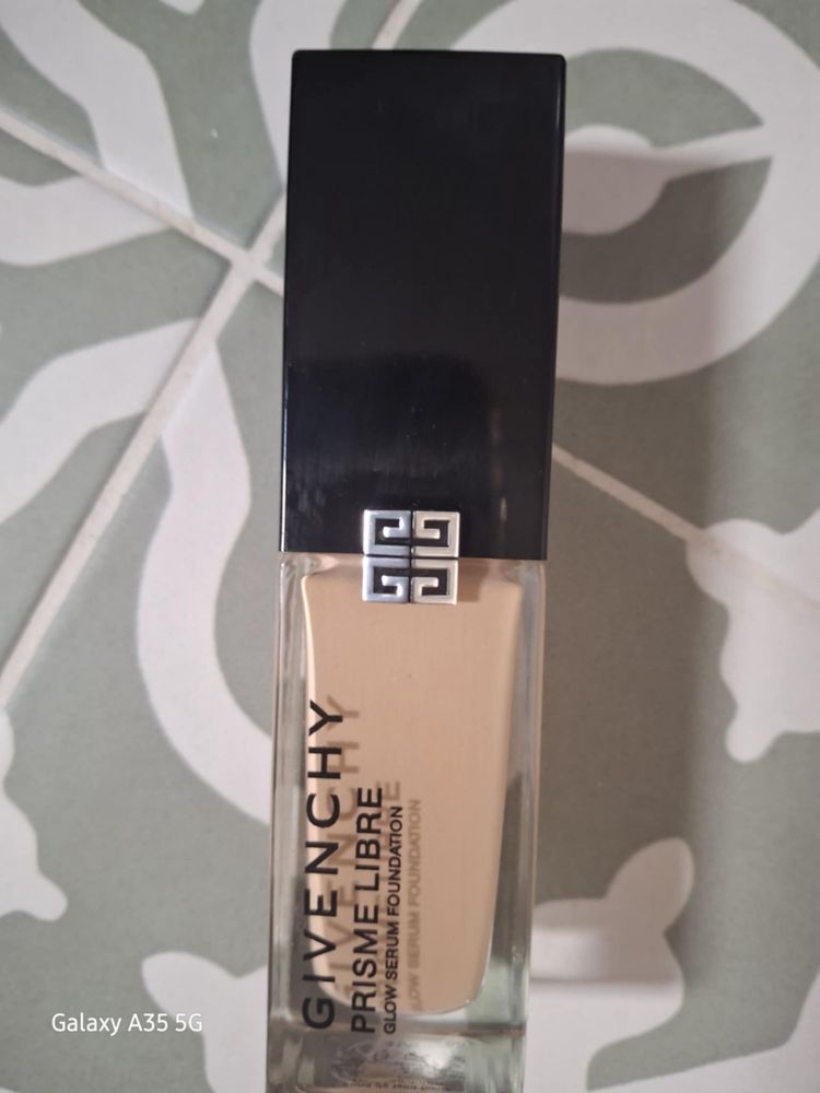 Podkład Givenchy Prisme Libre 3W