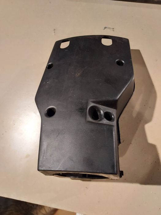Obudowa kolumny kierowniczej fiat 125p