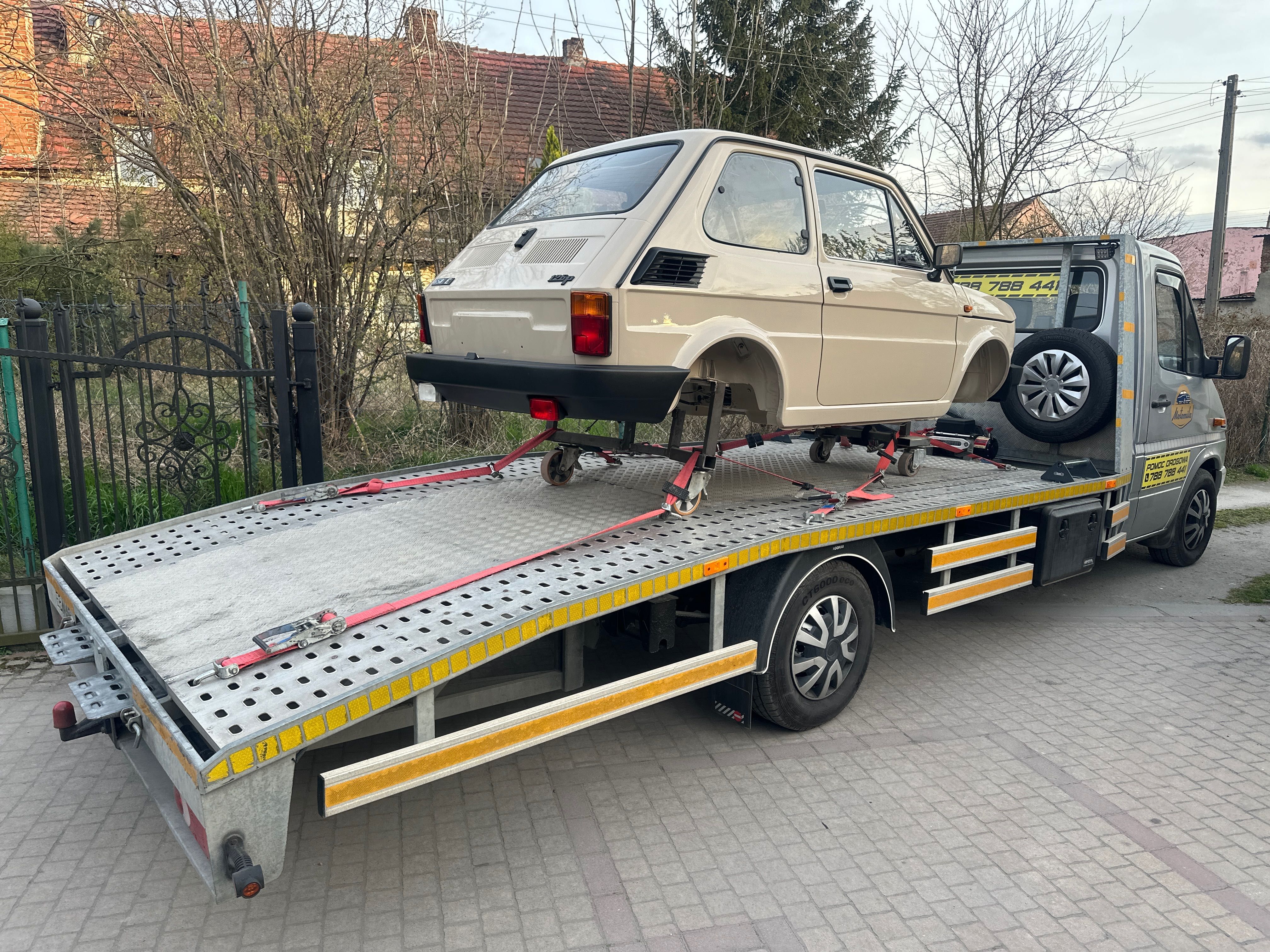 Autolaweta Pomoc Drogowa 24/7 Przewóz Pojazdów Maszyn Laweta