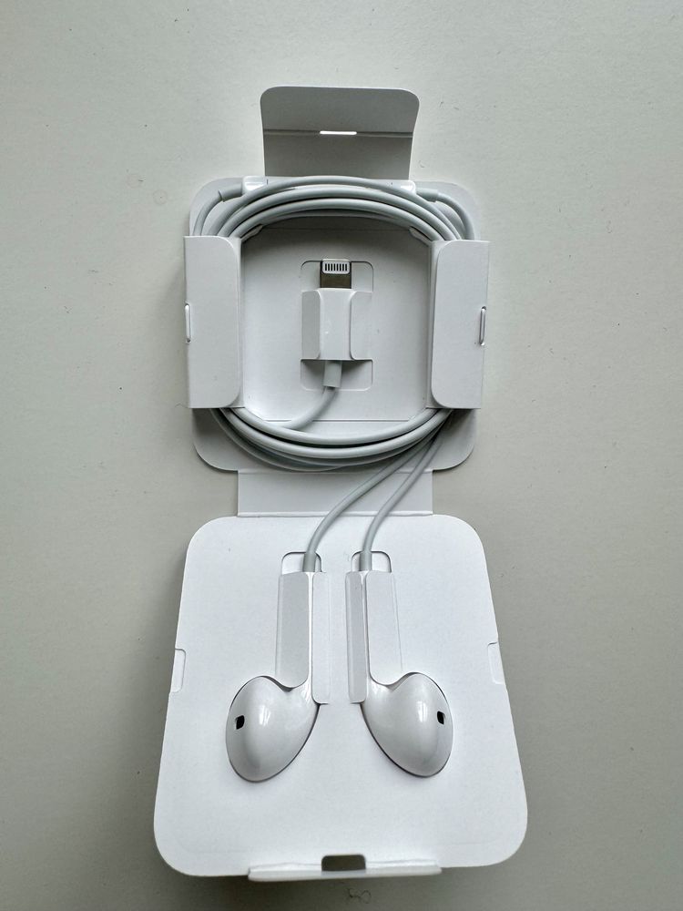 Навушники EarPods White