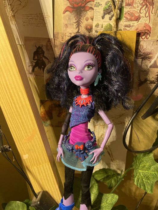 Лялька Монстер Хай Джейн Булітл, Монстер Хай Джейн, Джейн Булітл