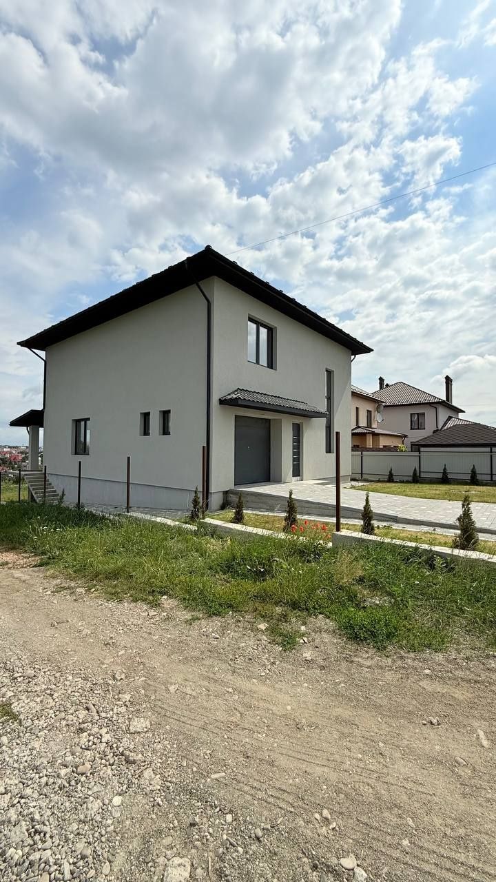 Новозбудований панорамний будинок з ремонтом с.Годилів