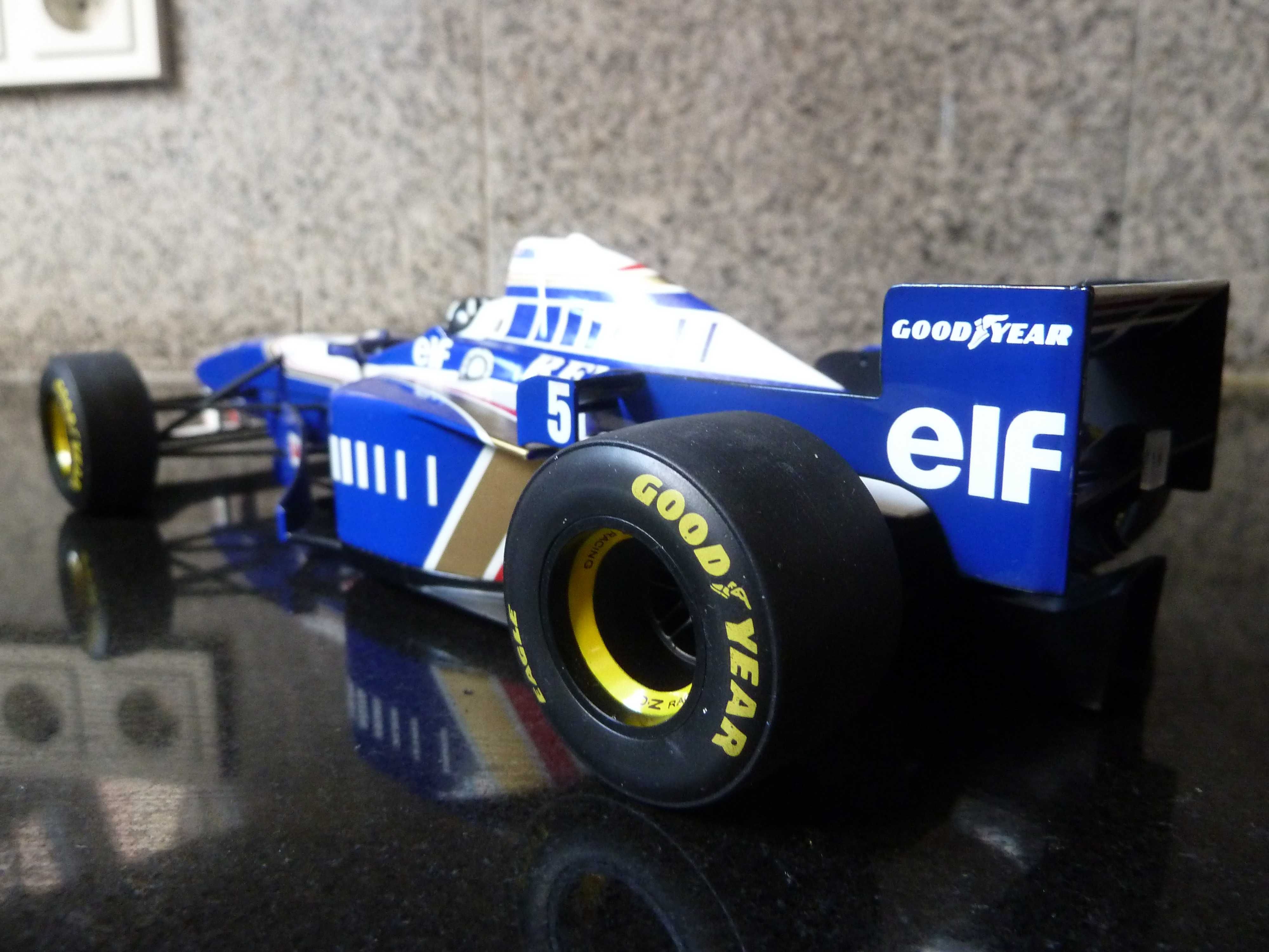 1:18 Minichamps, Williams Renault FW18, D. Hill, AutoArt