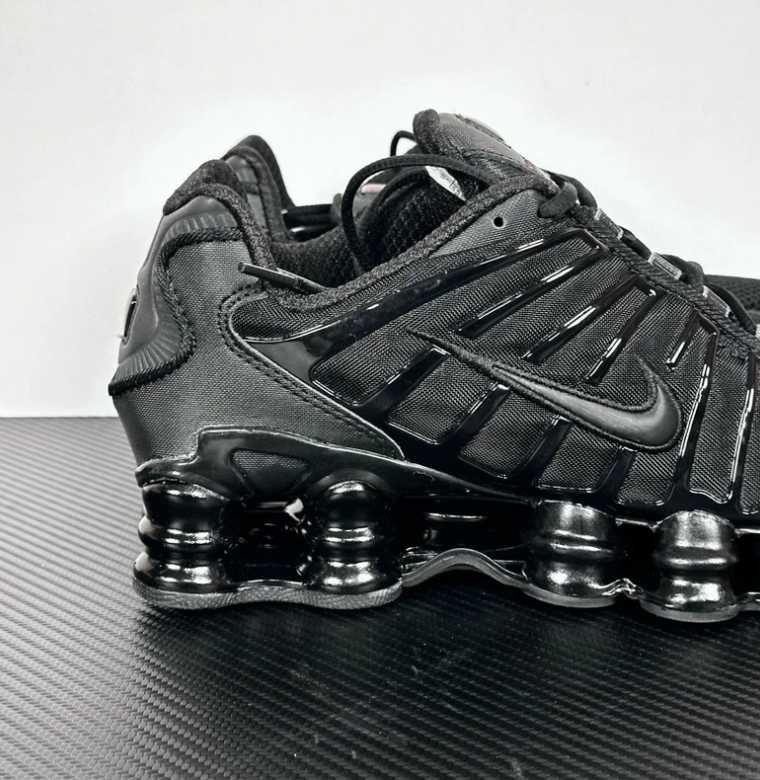 Nowe Czarne buty R.42