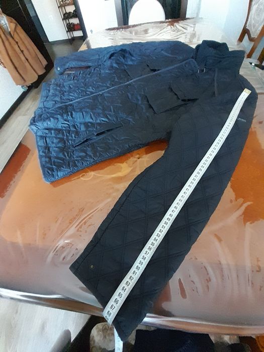 Продам мужскую куртку.