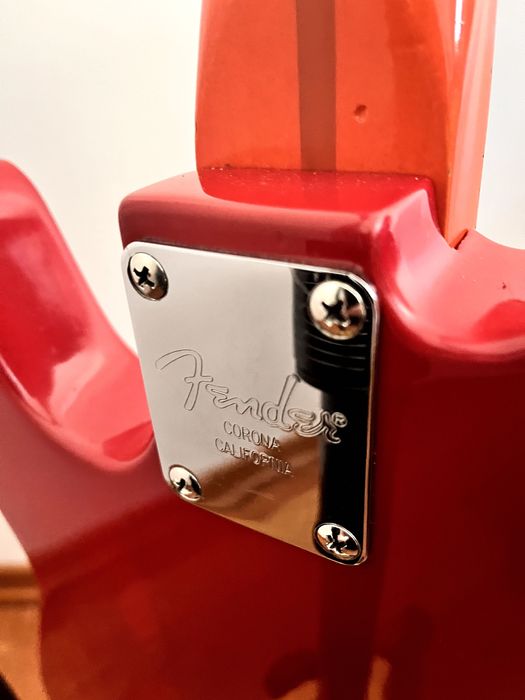 Lutnicza gitara typu tele wykonana przez J.Grosa.