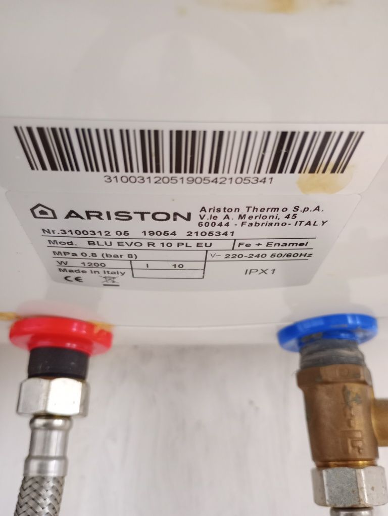 Elektryczny podgrzewacz do wody Ariston 10 litrów
