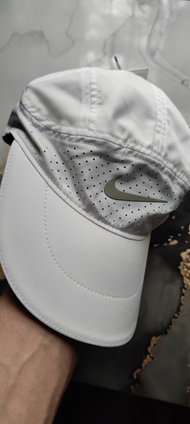 Кепки бейсболка nike dri fit нові