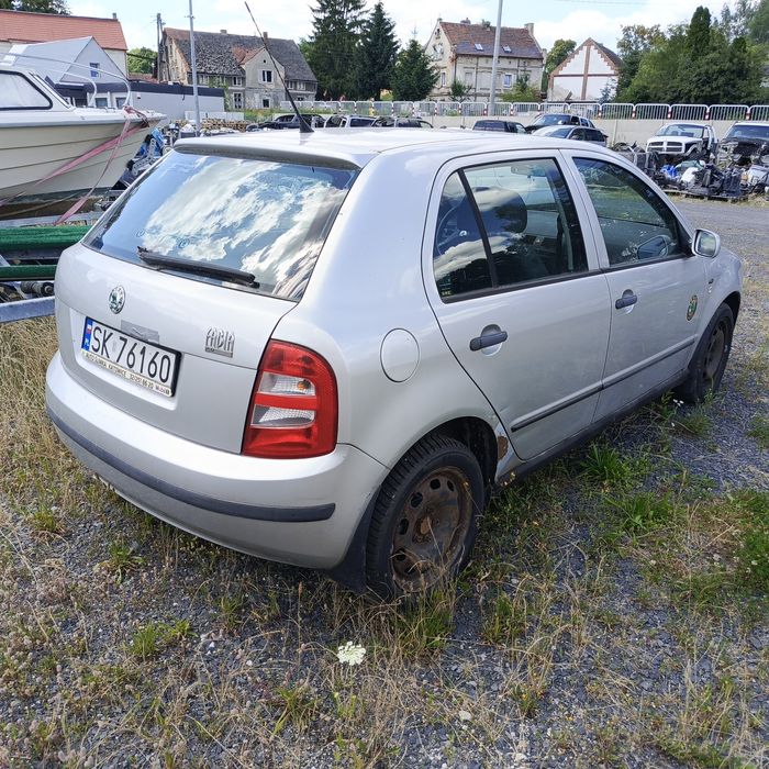 Śkoda Fabia 2.0 16V zarejstrowany w PL 2.0 Salon Polska