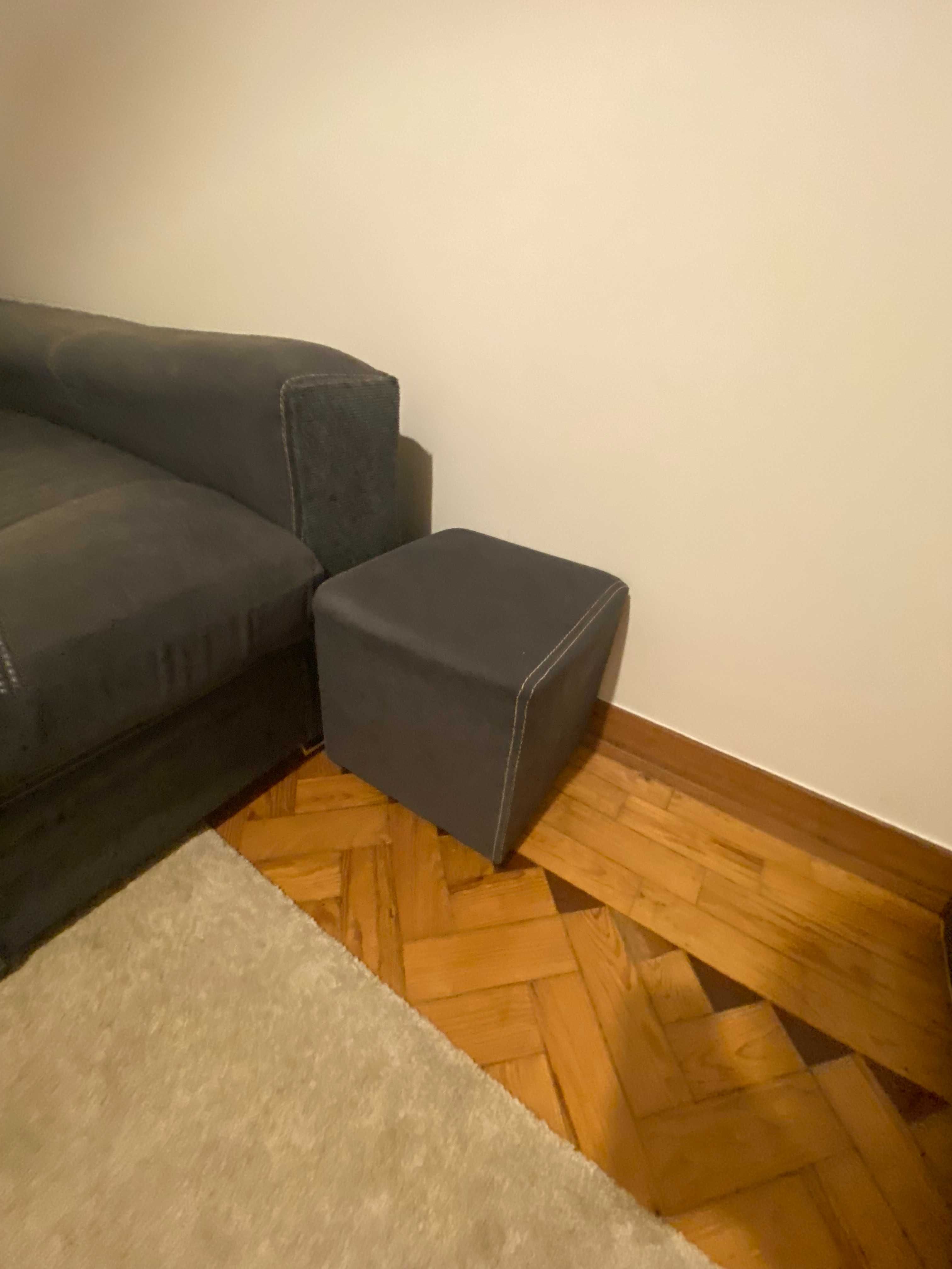 Sofá HomyCasa - 2 Lugares + Chaise Longue + 2 puffs