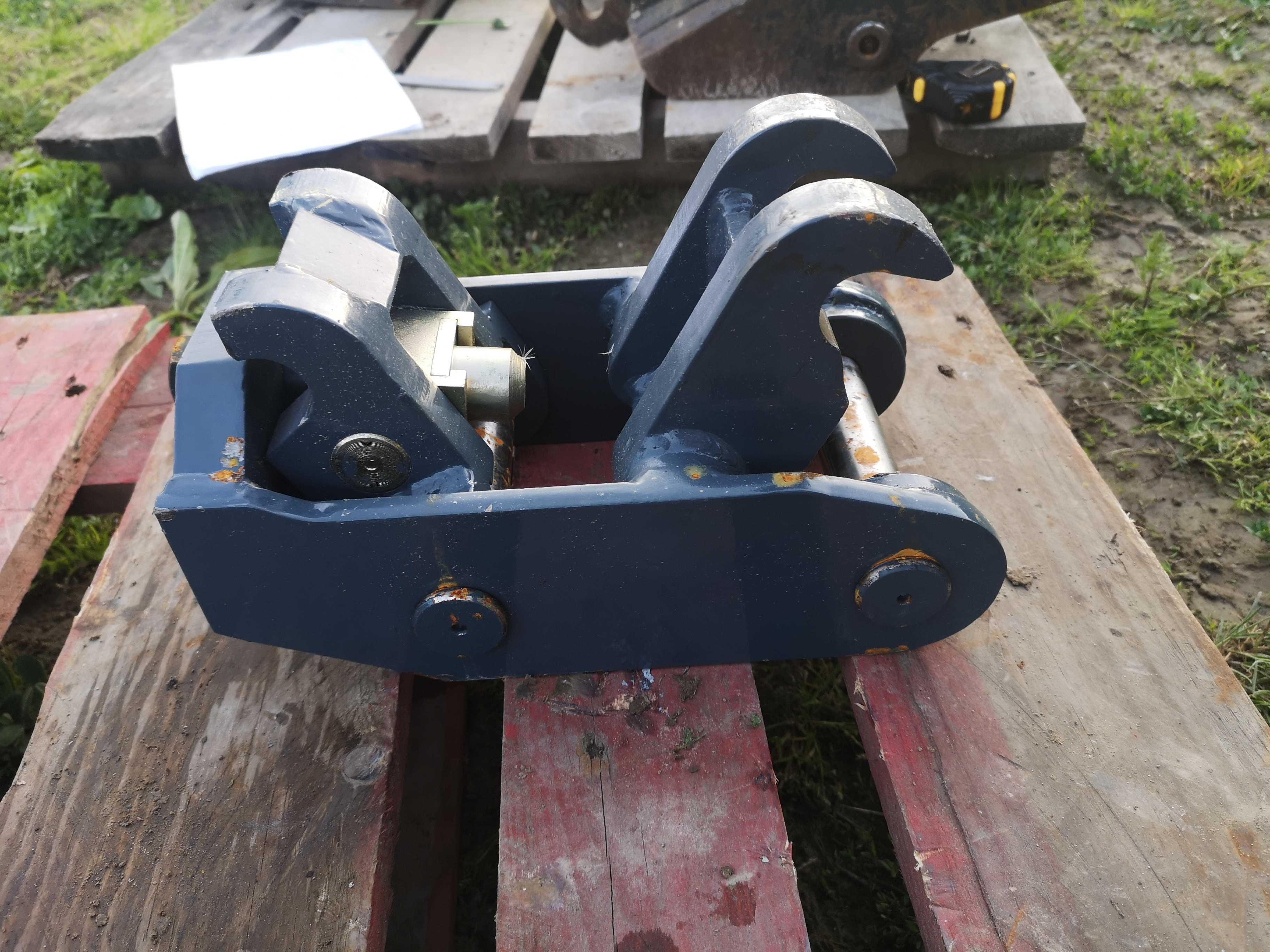 Szybkozłączka  Volvo JCB Komatsu CAT Volvo Takeuchi Doosan Kubota Case