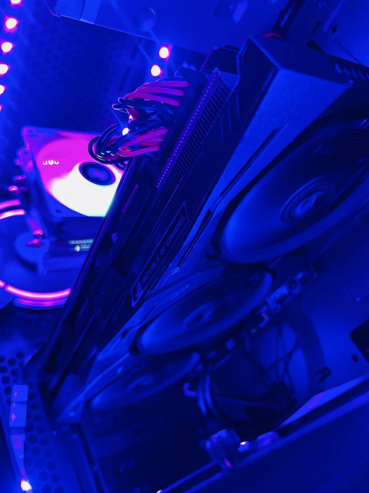 Komputer Do Gier Gamingowy RGB Intel I7 6X4,0Ghz, RX5700 , 16GB DDR4