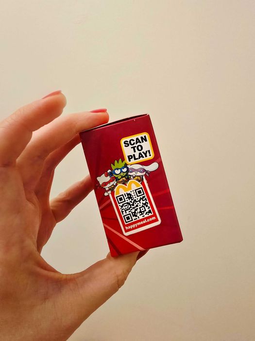 Happy meal Turtles Hello Kitty Sanrio TNMT Wojownicze żolwie MacDonald