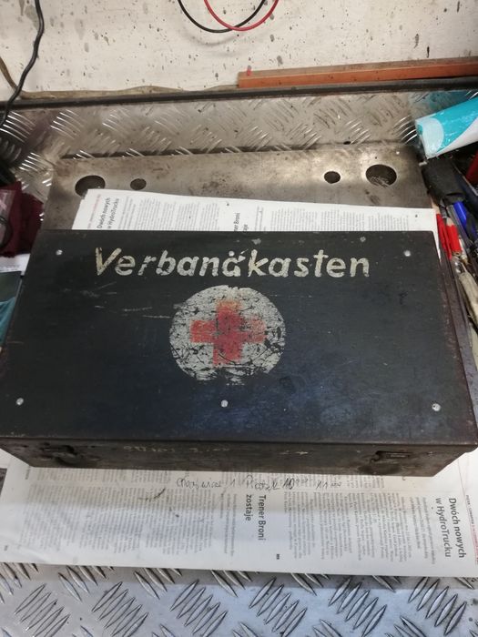 Oryginalna apteczka. Niemiecka z 2. Wojny światowej