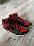 Nike jordan 1 mid