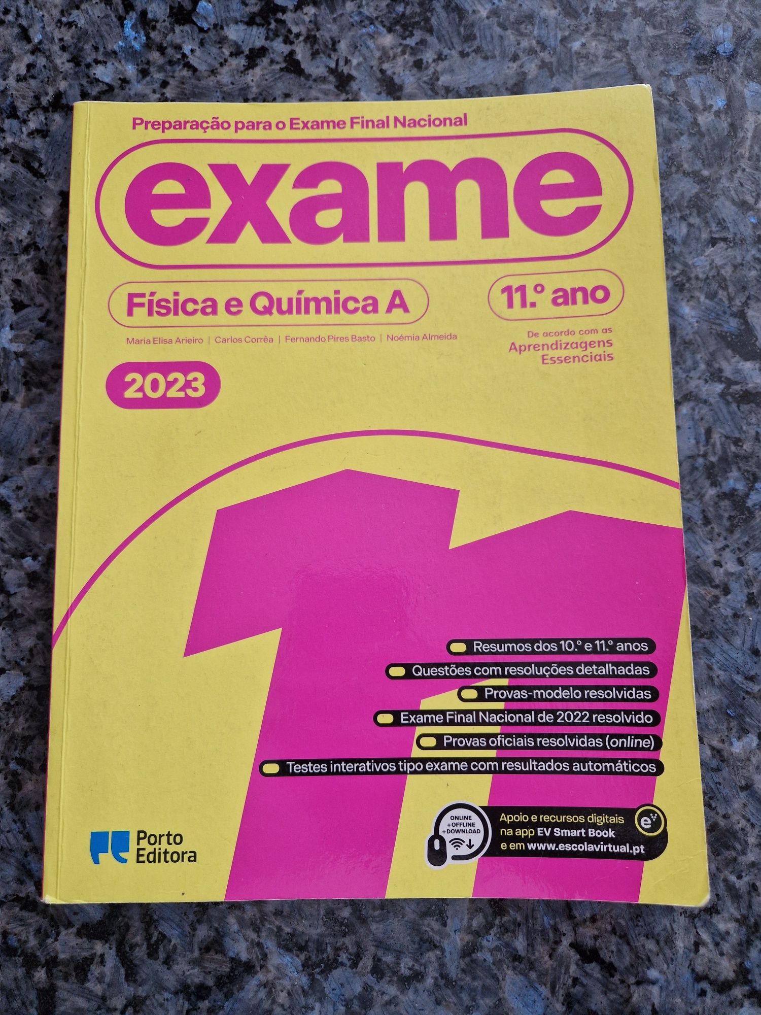 Vendo livro preparação para exame Física e Química A 2023