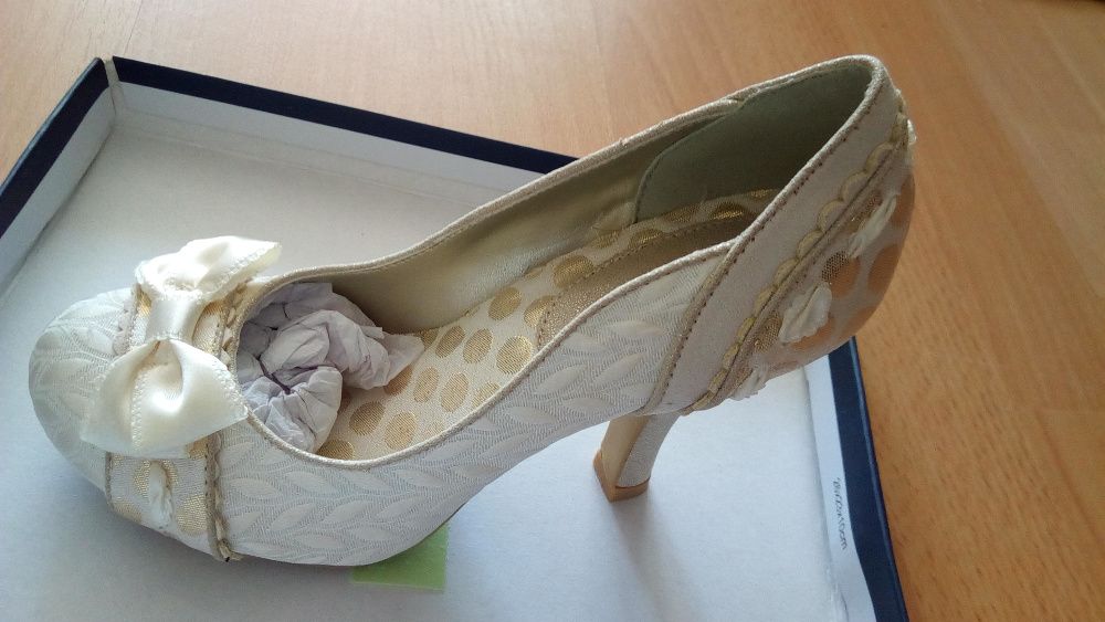 Ruby Shoo Amy, białe buty damskie szpilki 36