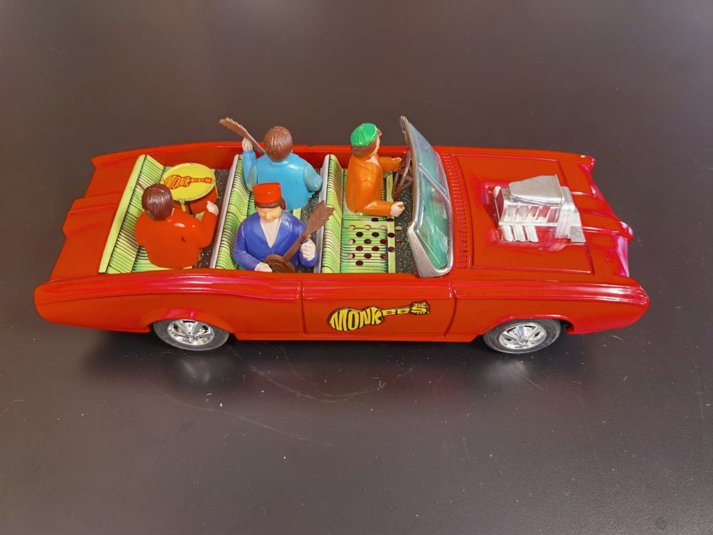 Carrinho de brinquedo da década de 70