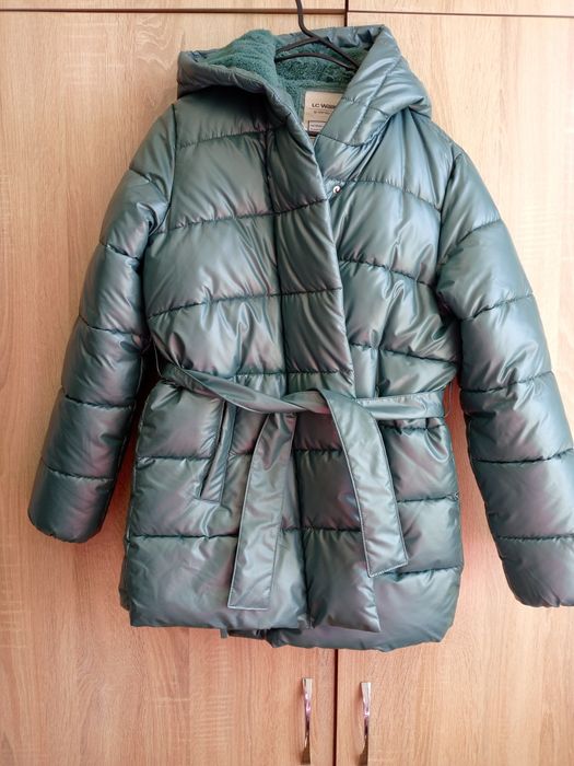 Куртка зимова на дівчинку