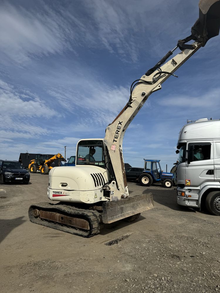 Koparka gasienicowa terex schaeff HR32 8 ton case kubota brutto zamian