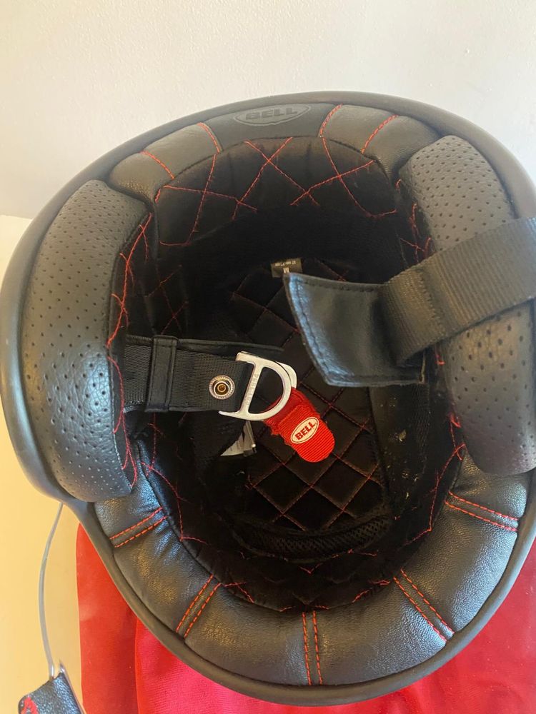 Capacete Bell de senhora