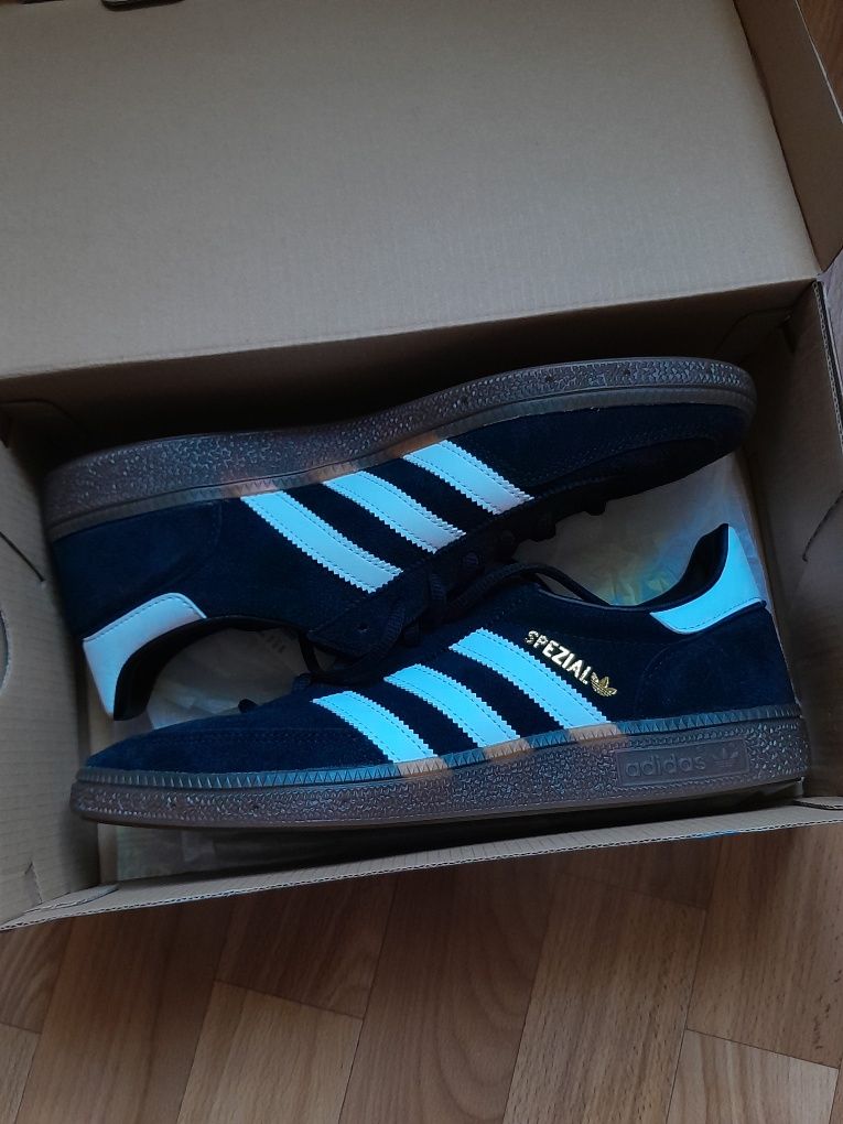 Оригінальні кросівки Adidas Spezial