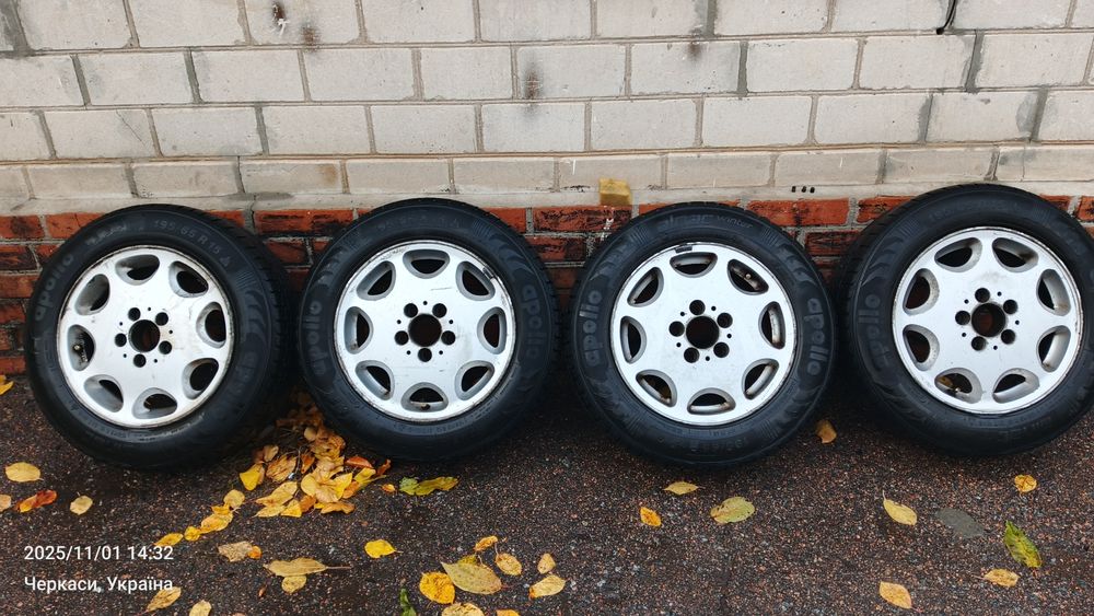 Колеса R15 з дисками на мерседес