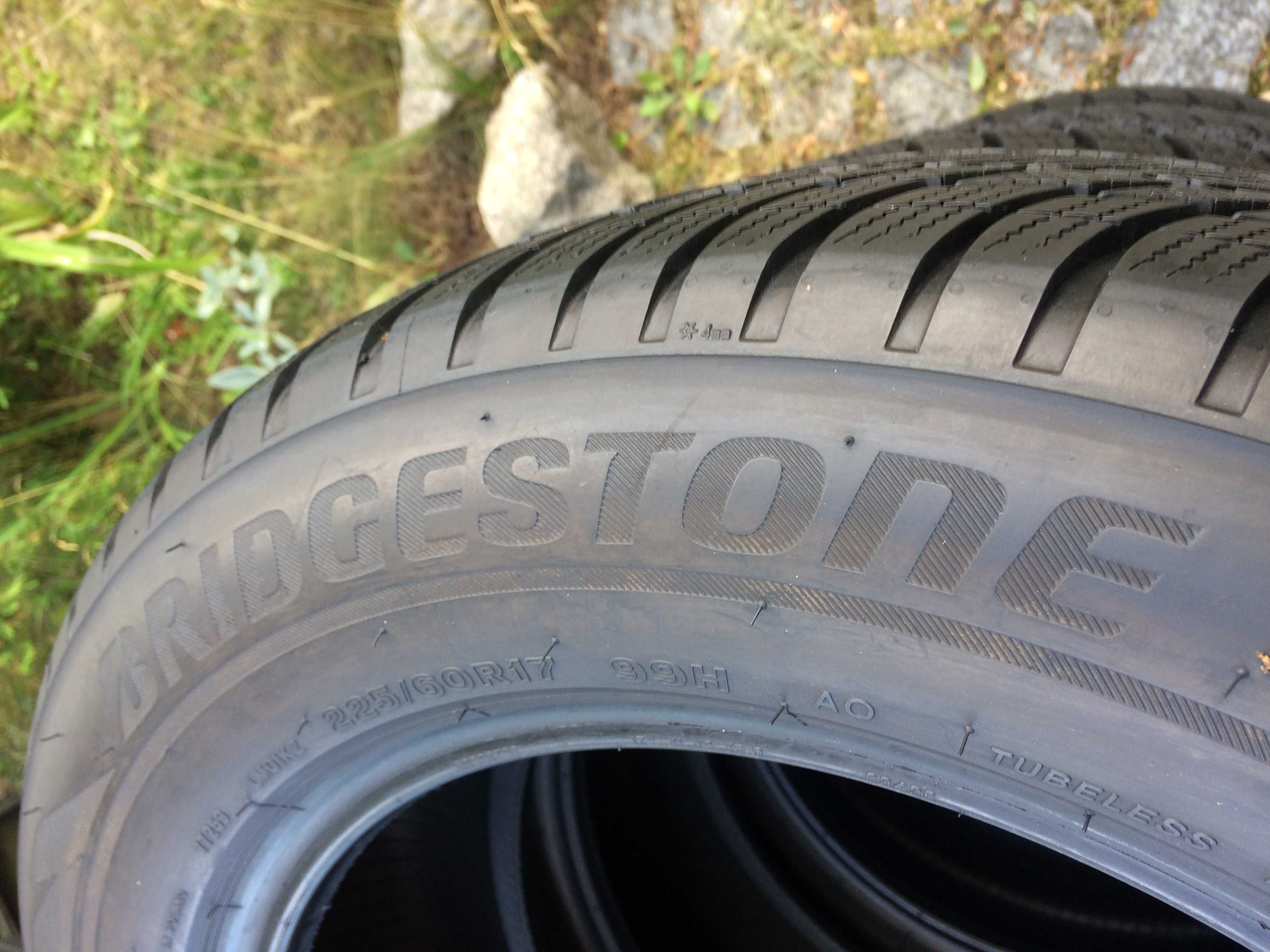 BRIDGESTONE 225/60R17 99H Blizzak LM001 A0