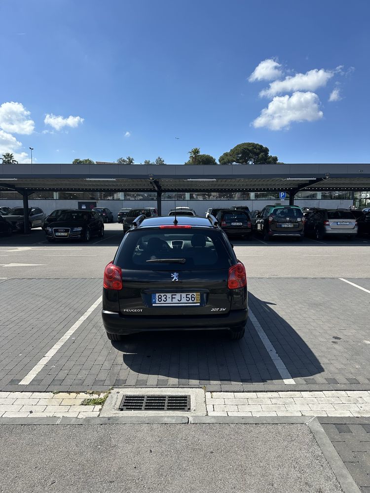 Peugeut 207  1.4  gasolina