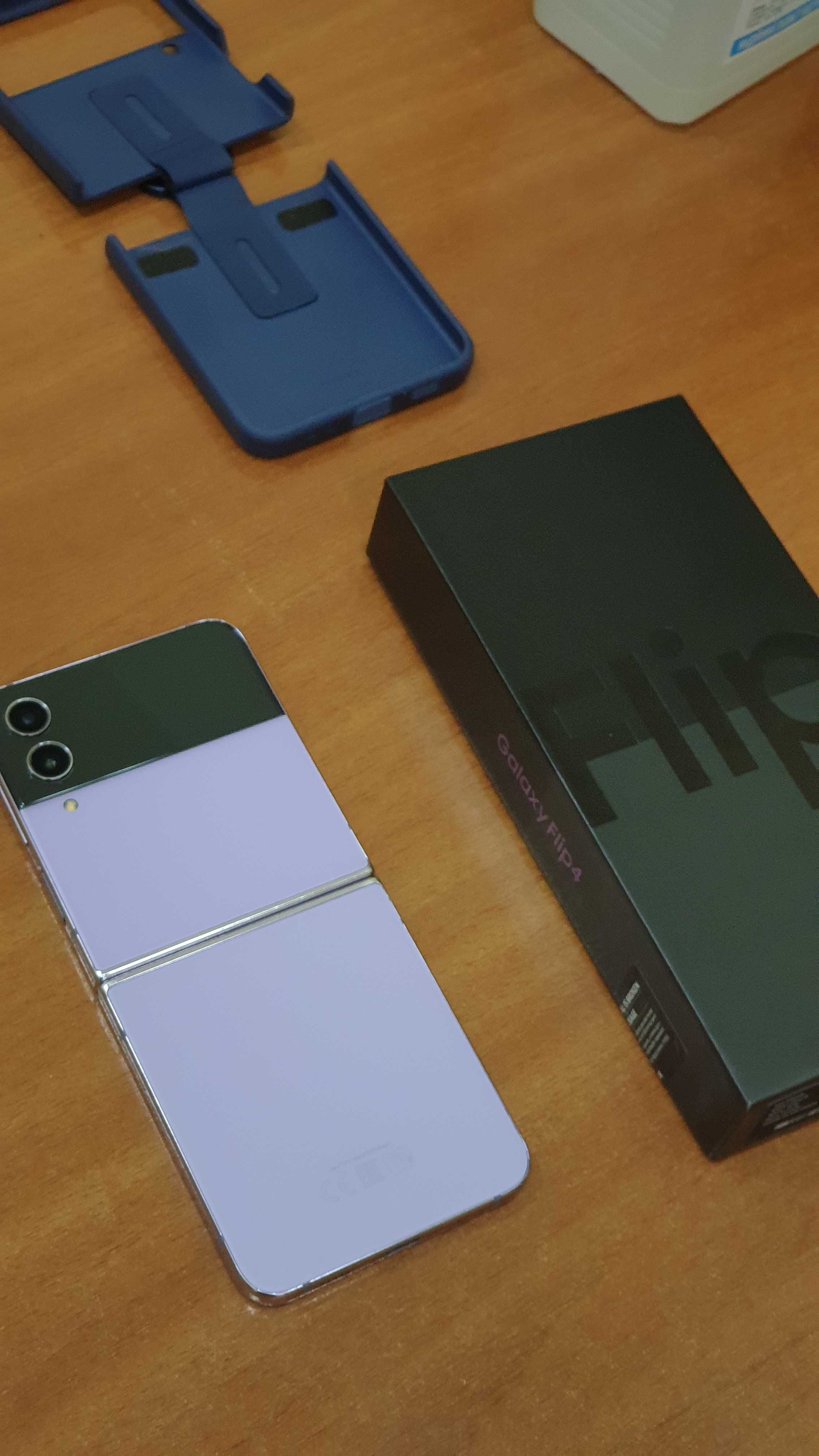 Samsung Galaxy Z Flip4 8/256 SM-F721B (+ чехол та захісна плівка)