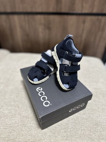 Нові босоніжки Ecco Mini Stride оригінал для хлопчика 22 розмір