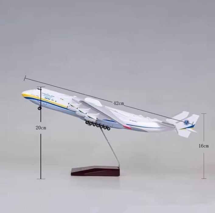 Antonov 225 Aviao de coleção nome “Myrna” escala 1/067
