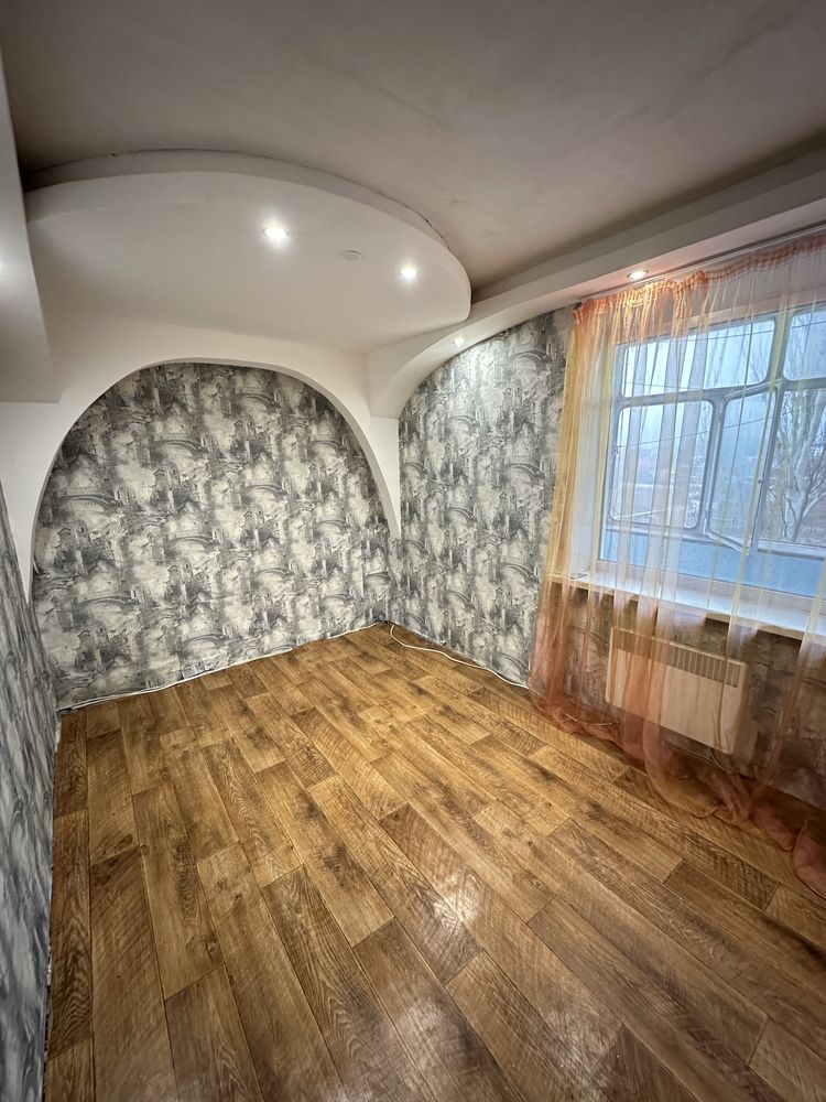 Продам 3х комнатную в районе Варус 1